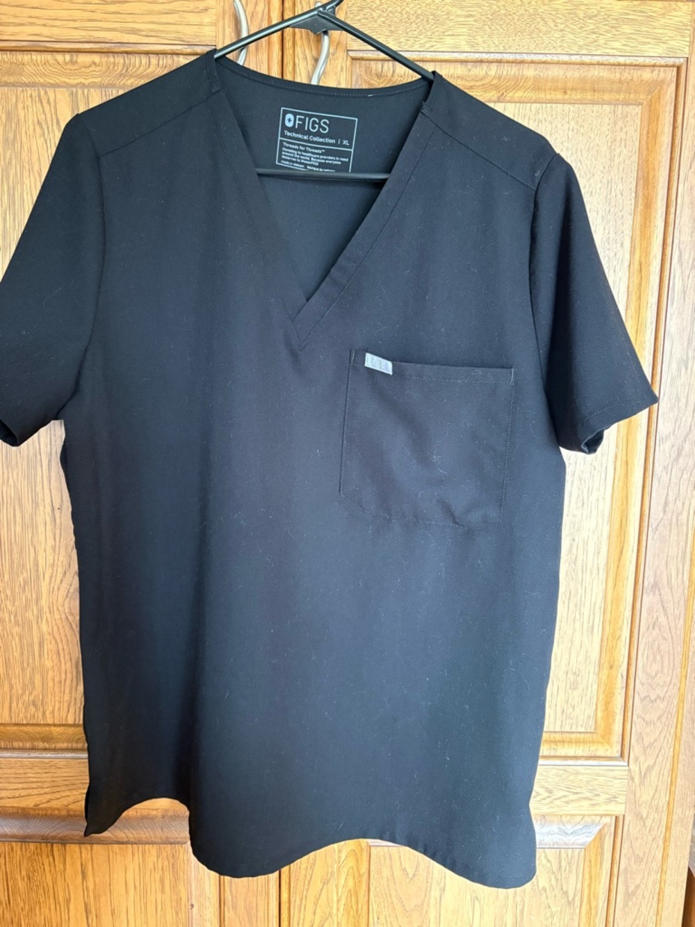 FIGS Black V-Neck Scrub Top Size XL EUC